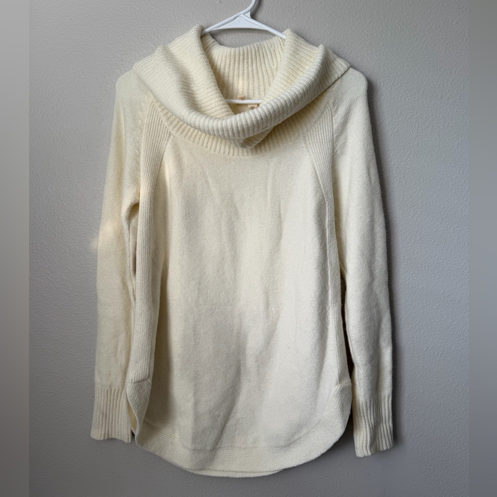 Moth Anthropologie Brenta Cowl Neck Sweater Cream Curved Hem Tunic XS Minimalist - Picture 3 of 7